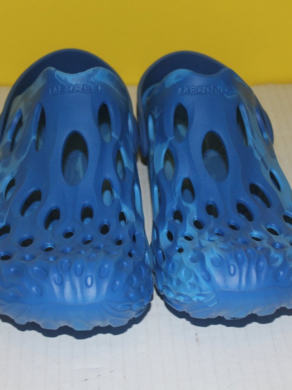 MERRELL MOC WATER SANDAL SHOES   BLUE COLOR   SIZE 10      READ THE DESCRIPTION